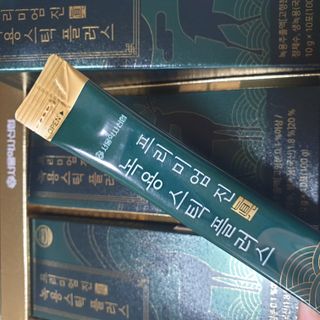 서울약사신협_프리미엄 진 녹용스틱 플러스10g x 30포 — 5점을 준 리뷰어가 2021년 7월 올린 사용 사진