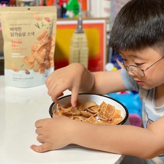 모던하우스 오픈에 구워 바삭한 국내산 닭가슴살 스낵 — 5점을 준 리뷰어가 2022년 10월 올린 사용 사진