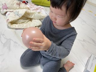 트라택 쿠셔닝 웨이트볼 0.5kg + 1kg SET — 3.5점을 준 리뷰어가 2022년 5월 올린 사용 사진