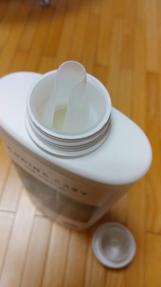 쿠잉베이비 에어워시 세탁세제,섬유유연제 1L — 5점을 준 리뷰어가 2023년 1월 올린 사용 사진