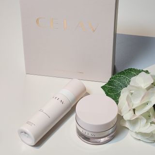 프리마인 바르기만 하면 철벽 스킨케어+24시간 마스크팩 효과. 셀라브 리제너레이팅 시스템 부스터+크림 세트 — 5점을 준 리뷰어가 2023년 4월 올린 사용 사진