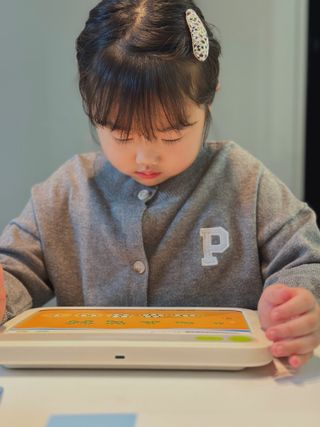 크레타탭 차세대 사고력 유아수학 학습기 페이퍼 태블릿 — 5점을 준 리뷰어가 2023년 9월 올린 사용 사진