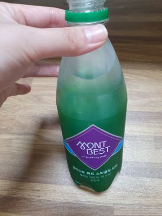 몽베스트 Montbest with Sparkling water Plain 20병 — 5점을 준 리뷰어가 2022년 5월 올린 사용 사진