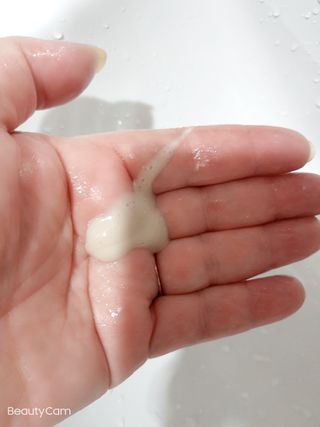 바디셀런스 벤토나이트 데일리 약산성 딥클렌징폼 120ml — 3점을 준 리뷰어가 2022년 1월 올린 사용 사진