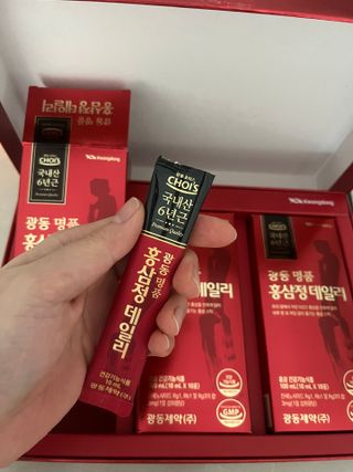 광동생활건강 광동 명품 홍삼정데일리 10mL x 30포 — 5점을 준 리뷰어가 2023년 4월 올린 사용 사진