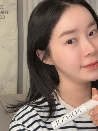 더소설 소설 블랙아이래쉬 세럼 10g(SOSEOL BLACK EYELASH SERUM 10g) — 5점을 준 리뷰어가 2023년 12월 올린 사용 사진
