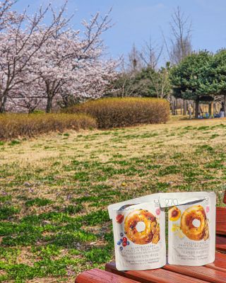 CJ올리브영 베리 & 체리 프로틴 베이글칩 / 치즈 & 복숭아 프로틴 베이글칩 — 5점을 준 리뷰어가 2023년 4월 올린 사용 사진
