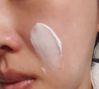 산수시 아쿠아 베네핏 24h 수부지 물광 속건조 수분크림 50ml — 5점을 준 리뷰어가 2021년 7월 올린 사용 사진