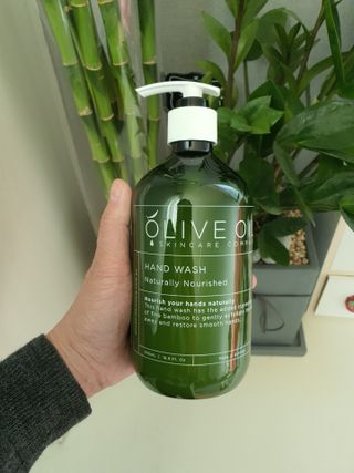올리브 오일 스킨케어 컴퍼니 [OOSC] 촉촉 깨끗 내추럴리 너리시드 핸드워시 500ml — 5점을 준 리뷰어가 2021년 5월 올린 사용 사진
