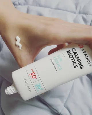 리더스코스메틱 리더스 카밍 바이오틱스 선 에센스 SPF 50+ PA++++ — 4점을 준 리뷰어가 2022년 6월 올린 사용 사진