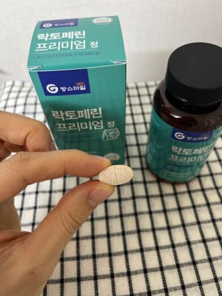 짱스마일 락토페린 프리미엄 정 1000ml x 60정 — 4.5점을 준 리뷰어가 2022년 12월 올린 사용 사진
