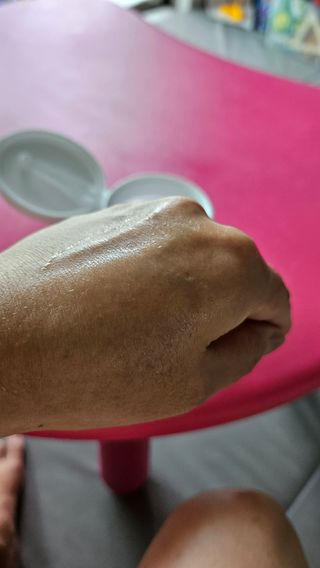 산다화 비타민씨 화이트닝 토너 패드 — 5점을 준 리뷰어가 2023년 9월 올린 사용 사진