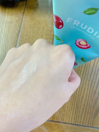 [후르디아] 과즙 뿜뿜_체리 바디워시+바디에센스 세트 — 4.5점을 준 리뷰어가 2021년 1월 올린 사용 사진
