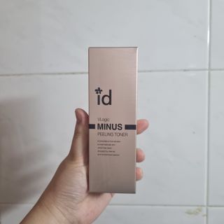 아이디플라코스메틱 아이디 브이로직 마이너스 필링 토너 110ml — 5점을 준 리뷰어가 2022년 1월 올린 사용 사진