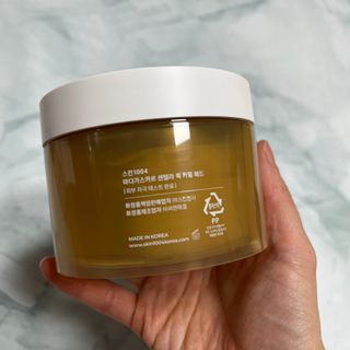 스킨1004 [SKIN1004] 마다가스카르 센텔라 퀵 카밍 패드 70매 130ml — 5점을 준 리뷰어가 2024년 10월 올린 사용 사진