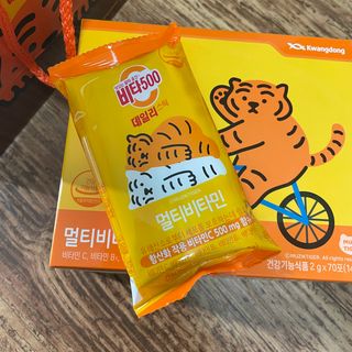 광동제약 [광동] 비타500데일리스틱 70포X2개 + 뚱랑이엽서 + 쇼핑백 증정 — 5점을 준 리뷰어가 2022년 11월 올린 사용 사진