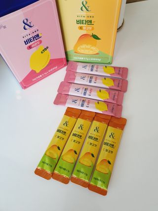 비타앤C 레몬맛, 망고맛 — 5점을 준 리뷰어가 2021년 4월 올린 사용 사진