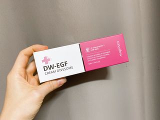 이지듀 DW-EGF 크림 다이브좀_콜라겐이 쏙쏙, 탄력피부로 다이빙 — 5점을 준 리뷰어가 2021년 3월 올린 사용 사진