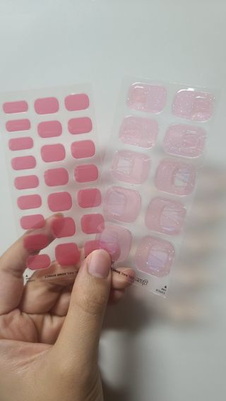 데싱디바 글레이즈 젤네일 별빛유리네일 6종_랜덤발송 — 5점을 준 리뷰어가 2021년 8월 올린 사용 사진