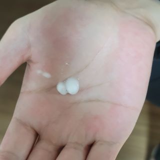 소담스퀘어 상암 [맨라이크옴므] 올데이 퍼펙트 올인원 로션 — 5점을 준 리뷰어가 2022년 11월 올린 사용 사진