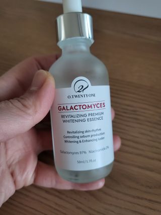 오투에니원 갈락토미세스 리바이탈라이징 프리미엄 화이트닝 에센스 50ml — 5점을 준 리뷰어가 2023년 2월 올린 사용 사진