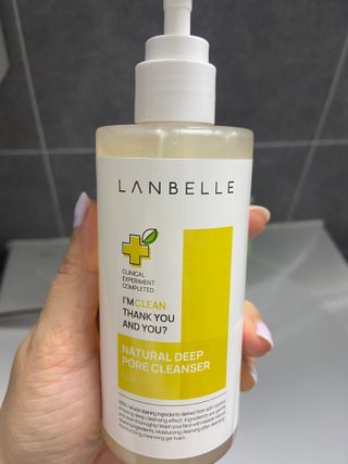랑벨 내츄럴 딥 포어 클렌저 210ml (저자극 약산성 천연 클렌징 젤) — 5점을 준 리뷰어가 2022년 4월 올린 사용 사진