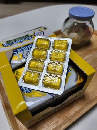 마요라 히말라야 솔트 캔디 2종-페퍼민트 맛, 라임민트 맛 — 5점을 준 리뷰어가 2022년 12월 올린 사용 사진