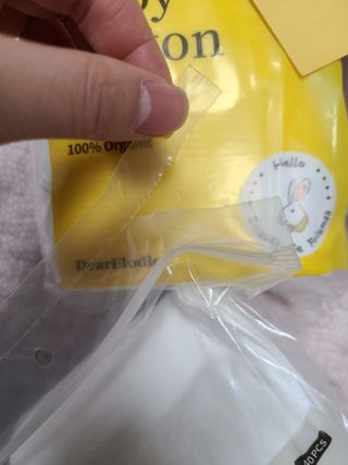 디어엘로디 프리미엄 유기농 베이비 솜티슈 40매 3 + 1 PACK — 5점을 준 리뷰어가 2021년 2월 올린 사용 사진