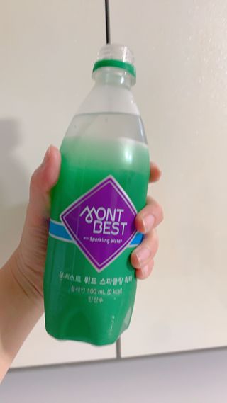 몽베스트 Montbest with Sparkling water Plain 20병 — 5점을 준 리뷰어가 2021년 11월 올린 사용 사진