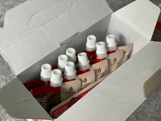 자연에온 핑크 자몽 착즙 100mL 10개입 1BOX +가 득담은 자몽 콜라겐 젤리스틱 1BOX — 5점을 준 리뷰어가 2021년 6월 올린 사용 사진