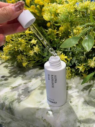 바노바기 코스메틱 알파 래디언스 세럼 30ml — 5점을 준 리뷰어가 2023년 12월 올린 사용 사진