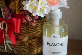 빅그린 니치 퍼퓸 바이옴바디워시 500ml(상탈, 블랙베리&베이, 블랑쉐 3종 중 택1) — 5점을 준 리뷰어가 2022년 7월 올린 사용 사진