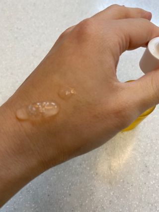 체르엠 스템앤셀 비타민 브라이트닝 에센스 30ml 1개 — 5점을 준 리뷰어가 2021년 12월 올린 사용 사진