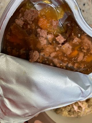 비타크래프트 조에시 하트캔 85g 강아지 습식캔 10캔 — 4점을 준 리뷰어가 2021년 7월 올린 사용 사진