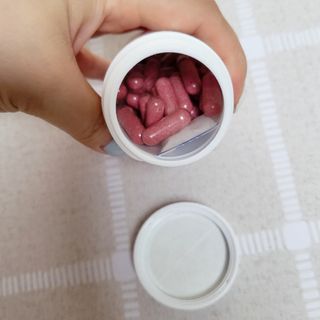 라엘 밸런스 3종 (질 건강 리스펙타 프로바이오틱스, 월경케어 보라지유, 요로건강 크랜베리) 랜덤 증정 1개 — 5점을 준 리뷰어가 2022년 12월 올린 사용 사진