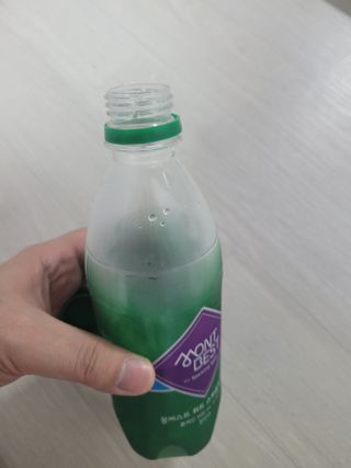 몽베스트 Montbest with Sparkling water Plain 20병 — 5점을 준 리뷰어가 2022년 9월 올린 사용 사진