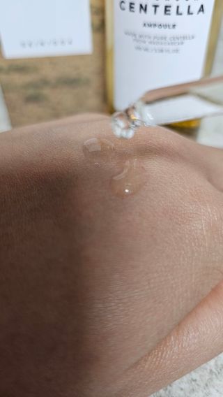 [스킨1004] 마다가스카르 센텔라 앰플 100ml — 5점을 준 리뷰어가 2024년 5월 올린 사용 사진