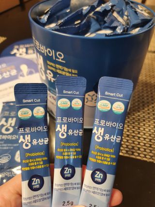 서울약사신협_프로바이오생유산균_2.5G x 100포 — 5점을 준 리뷰어가 2021년 3월 올린 사용 사진