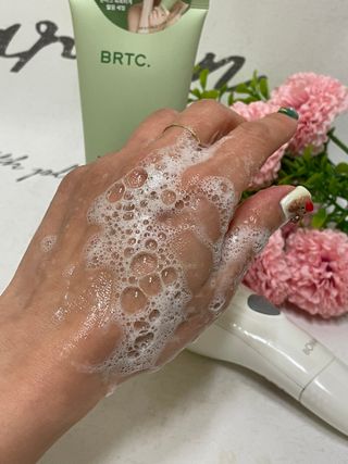 비알티씨 BRTC 시카 바이옴 블랙헤드 클렌징 폼 150ml — 4점을 준 리뷰어가 2022년 12월 올린 사용 사진