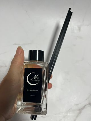 프리미엄 센트문 퍼퓸 디퓨저 100ml — 5점을 준 리뷰어가 2022년 12월 올린 사용 사진