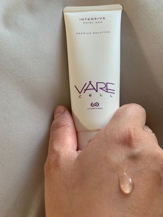 바르셀 수딩젤 수분젤 진정크림 쿨링젤 인텐시브 모이스트 젠 100ml — 5점을 준 리뷰어가 2021년 11월 올린 사용 사진