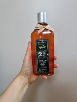 체코 비건화장품 마뉴팍투라 향좋은 맥주 샤워젤 (300ml) — 4점을 준 리뷰어가 2022년 6월 올린 사용 사진