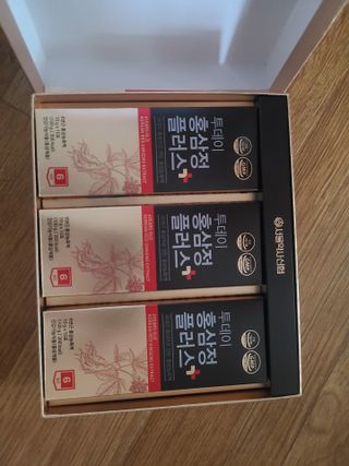 서울약사신협_투데이홍삼정플러스스틱_10g x 30포 — 4점을 준 리뷰어가 2021년 5월 올린 사용 사진