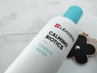 리더스코스메틱 리더스 카밍 바이오틱스 에센스 워터 — 5점을 준 리뷰어가 2022년 5월 올린 사용 사진