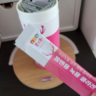 [몸엔용] 녹용 담은 탱탱 콜라겐 녹용 콜라겐 젤리 15g x 20포 — 5점을 준 리뷰어가 2022년 4월 올린 사용 사진