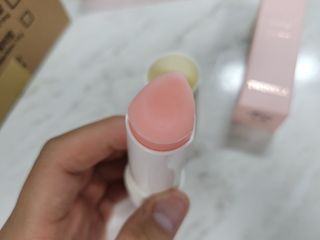 트윙클라 안티링클 샤이닝 멀티밤 — 4.5점을 준 리뷰어가 2022년 6월 올린 사용 사진