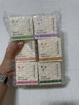 버블데이 배쓰밤 거품입욕제 버블바 6종 — 5점을 준 리뷰어가 2021년 8월 올린 사용 사진