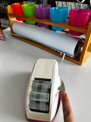 3M 한번의 터치로 깔끔하게 착! 원터치 테이프 디스펜서 — 5점을 준 리뷰어가 2023년 7월 올린 사용 사진