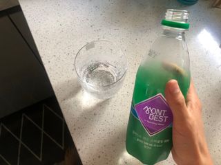 몽베스트 Montbest with Sparkling water Plain 20병 — 5점을 준 리뷰어가 2021년 11월 올린 사용 사진