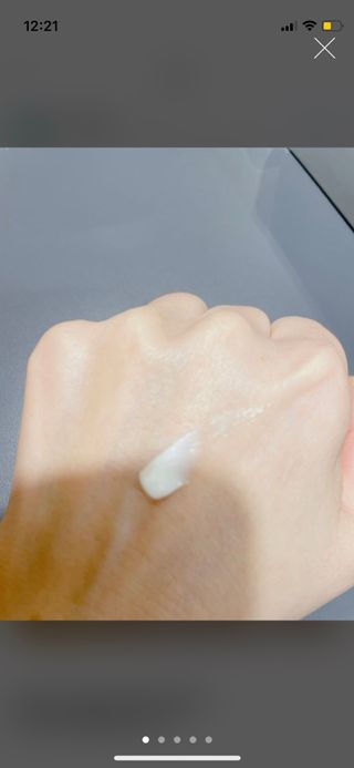 르핸스 퍼포밍 2 핸드&네일 비반트포렛/베티버포그 — 5점을 준 리뷰어가 2023년 1월 올린 사용 사진
